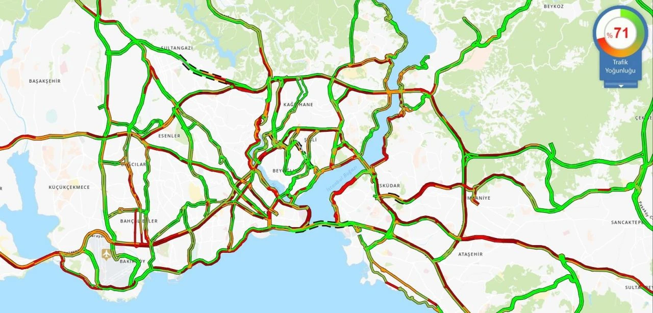 İstanbul trafiği bayramın ilk gününden beter! Havayı görüp çıkan pişman oldu - 3. Resim