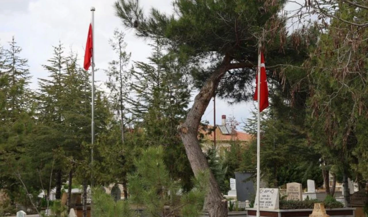 Milli değerler üzerinden oynana oyun yarım kaldı! Atılan yalan ortaya çıktı 