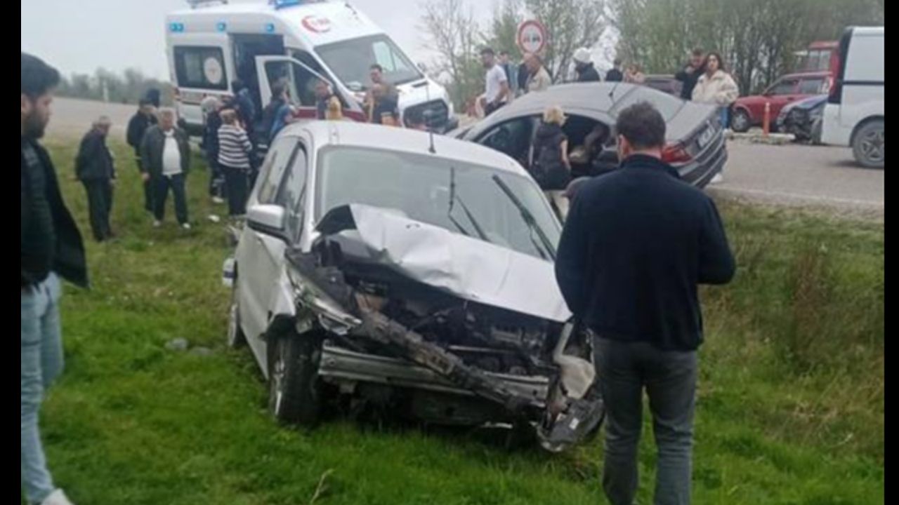 Sinop’ta zincirleme trafik kazası: 10 yaralı