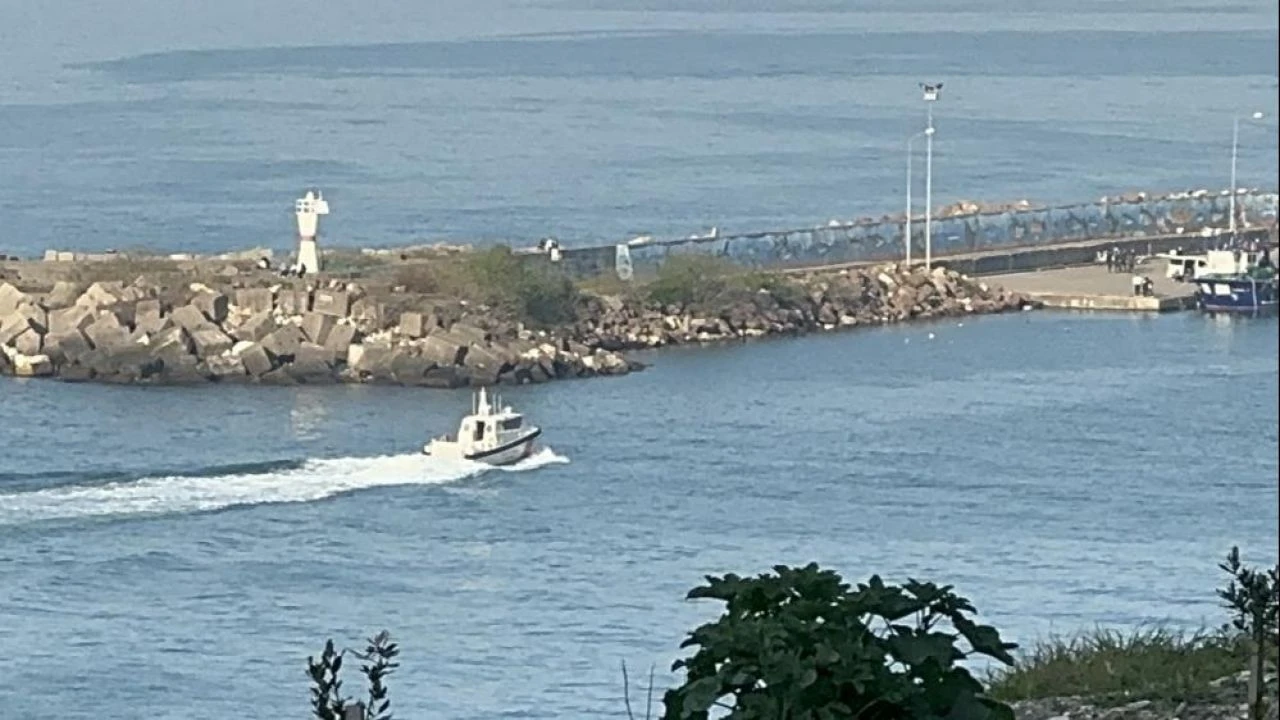 Düzce'de denizdeki cisim ekipleri harekete geçirdi