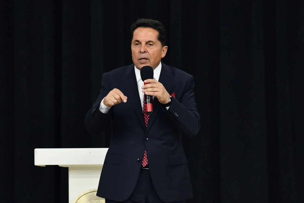 Esenyurt'un iki CHP'li başkanının tartışması sürüyor: