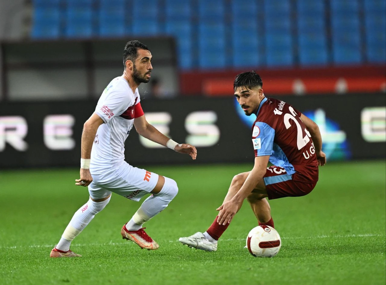 Sivasspor zorlu Trabzonspor deplasmanından 3 puanla döndü