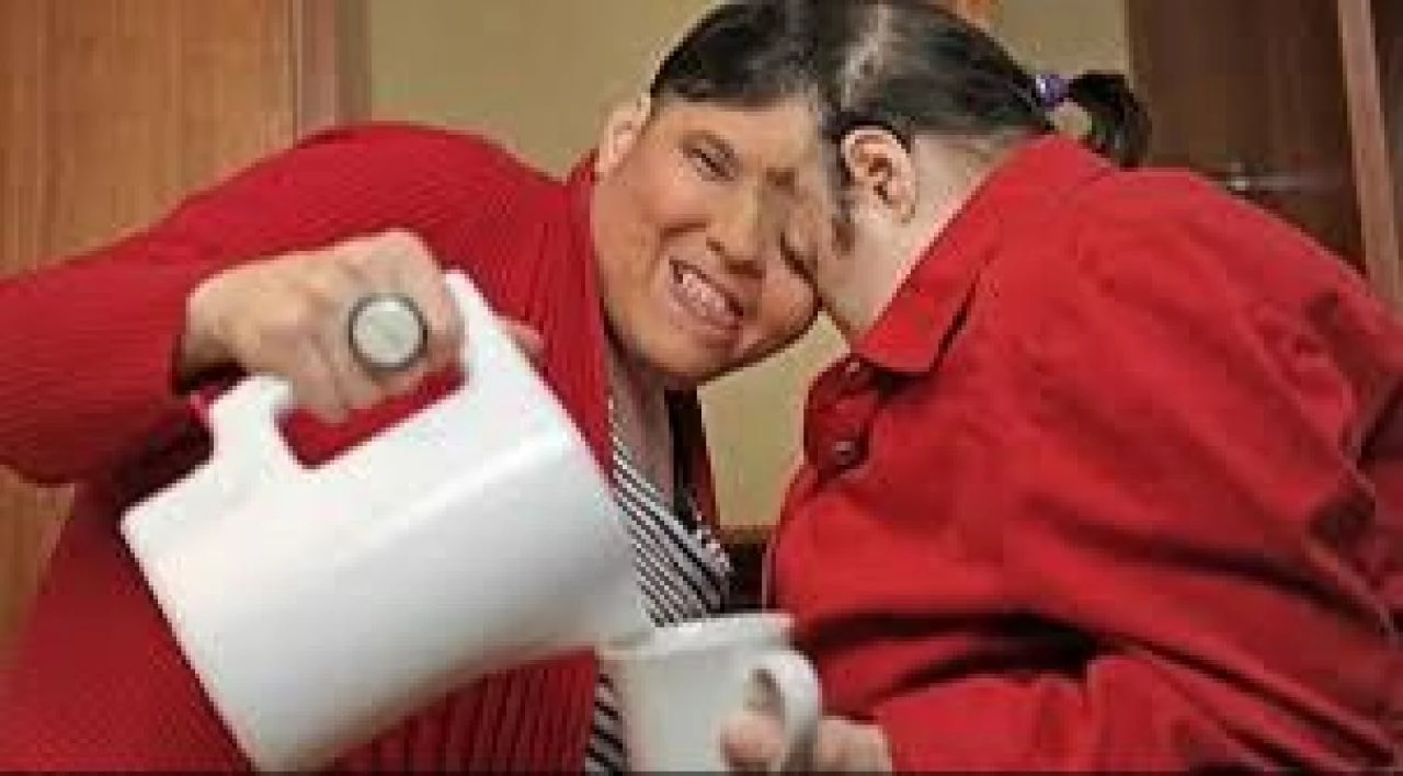 Dünyanın 'en yaşlı' yapışık ikizleri Schappell kardeşler hayatını kaybetti