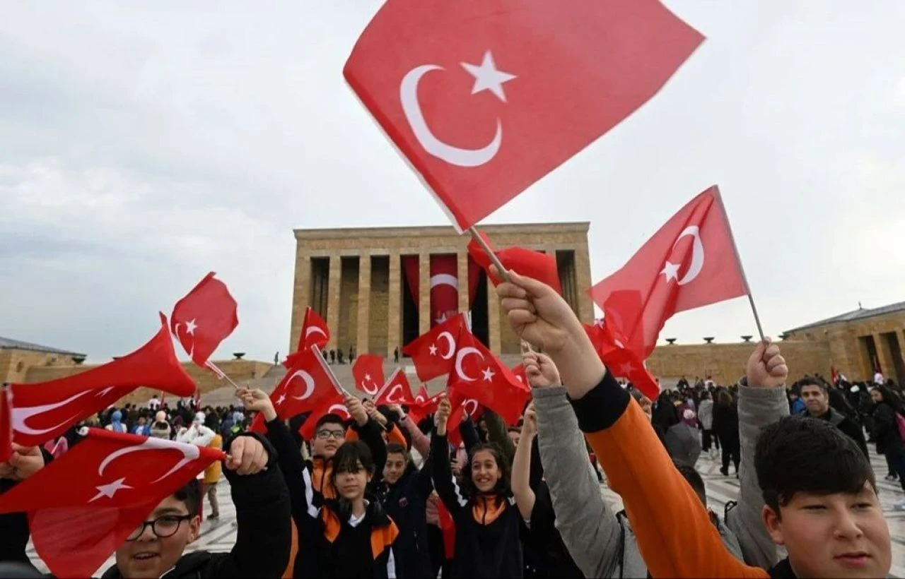 23 Nisan'da İlkokul, Ortaokul ve Lise öğrencileri tatil yapacak - 1. Resim