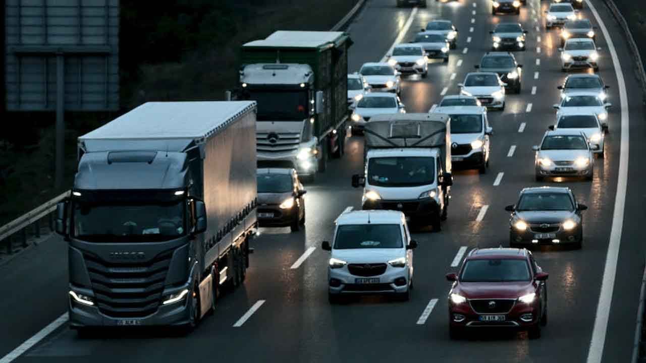 Ağır tonajlı araçlara giriş yasağı başladı