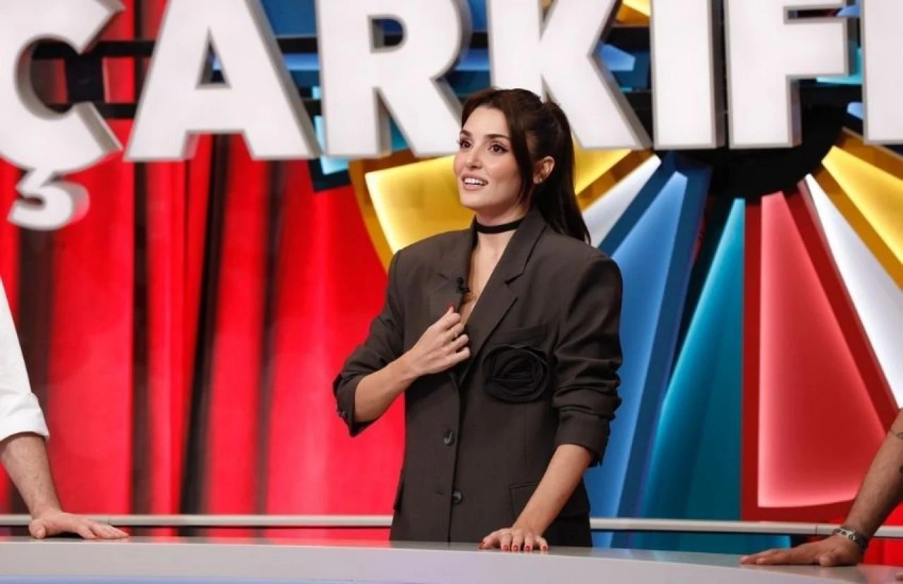 Cem Davran, Hande Erçel'i öve öve bitiremedi: Müthiş bir oyunculuk yeteneği var