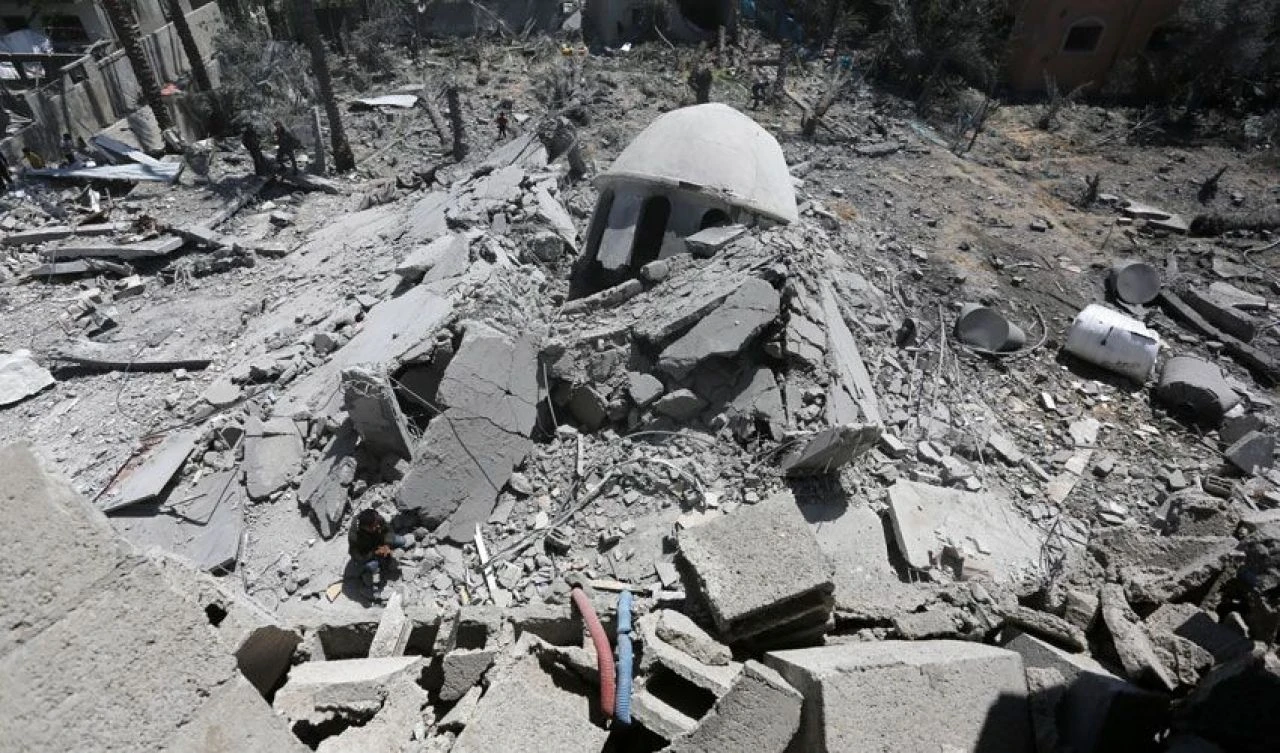 İran İsrail'e, İsrail Gazze'ye saldırdı: Çok sayıda ölü ve yaralı var - 1. Resim