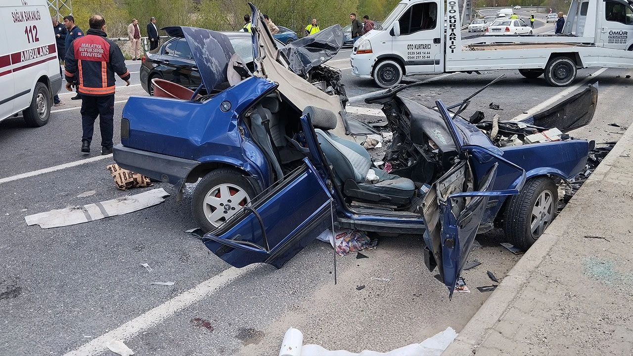 Bayram tatilinin son günü korkunç kaza! Ölü ve yaralılar var