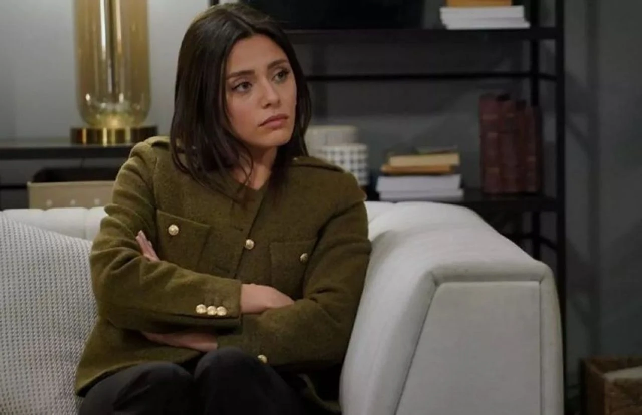 Kızılcık Şerbeti'nin Doğa'sı Sıla Türkoğlu, sahnelerinin azaltılması hakkında ilk kez konuştu