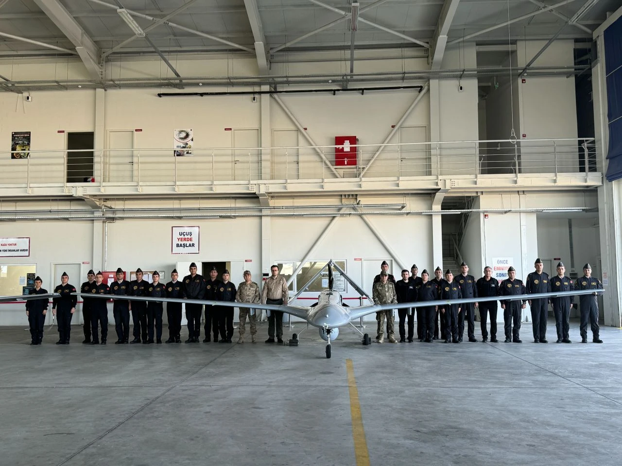 Metin Tokel, Selçuk Bayraktar ve Ahmet Akyol sınırda - 1. Resim