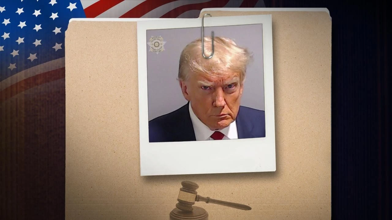 ABD tarihinde bir ilk! Eski Başkan Trump ceza mahkemesinde