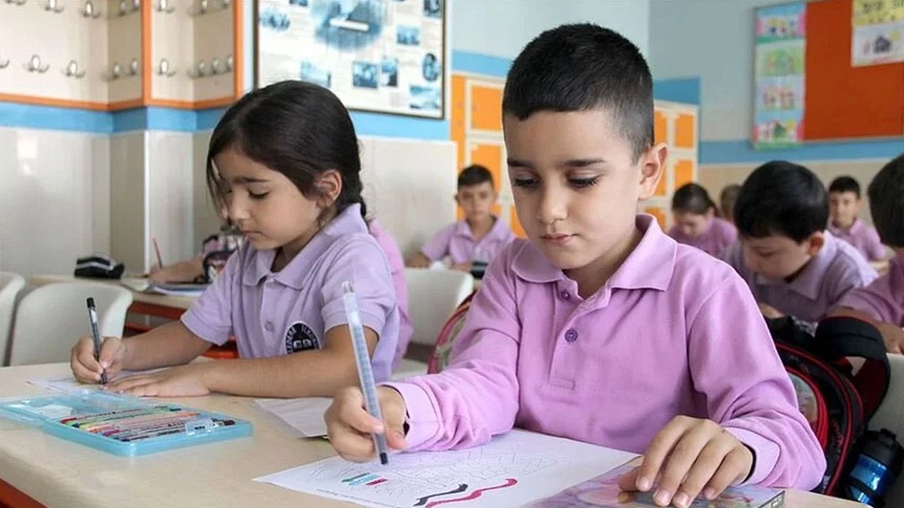 Ara tatil sona erdi! Öğrenciler yeniden ders başı yaptı
