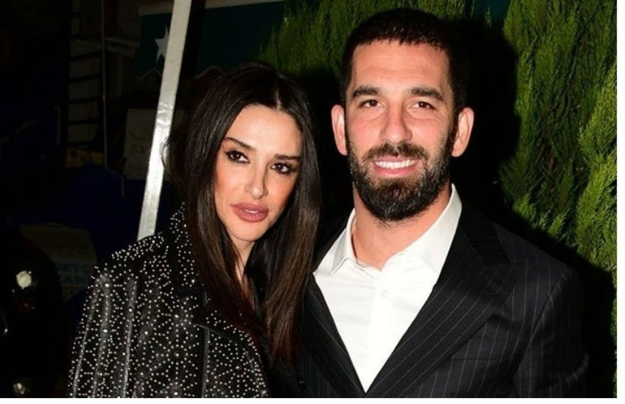 Aslıhan Doğan Turan, 2.1 milyon Euro'luk aracıyla arkadaşlarını gezdirdi - 1. Resim