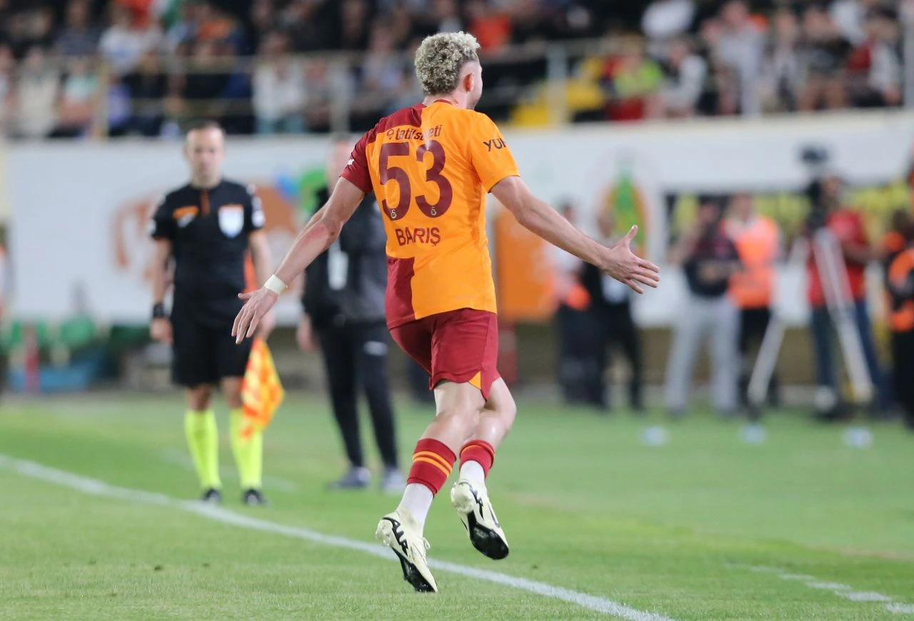 Cimbom ikinci yarıda açıldı! Galatasaray Alanyaspor deplasmanında hata yapmadı - 3. Resim