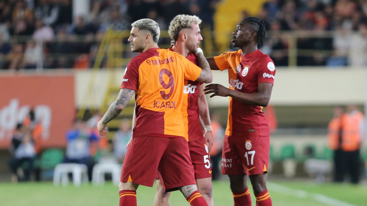 Cimbom ikinci yarıda açıldı! Galatasaray Alanyaspor deplasmanında hata yapmadı