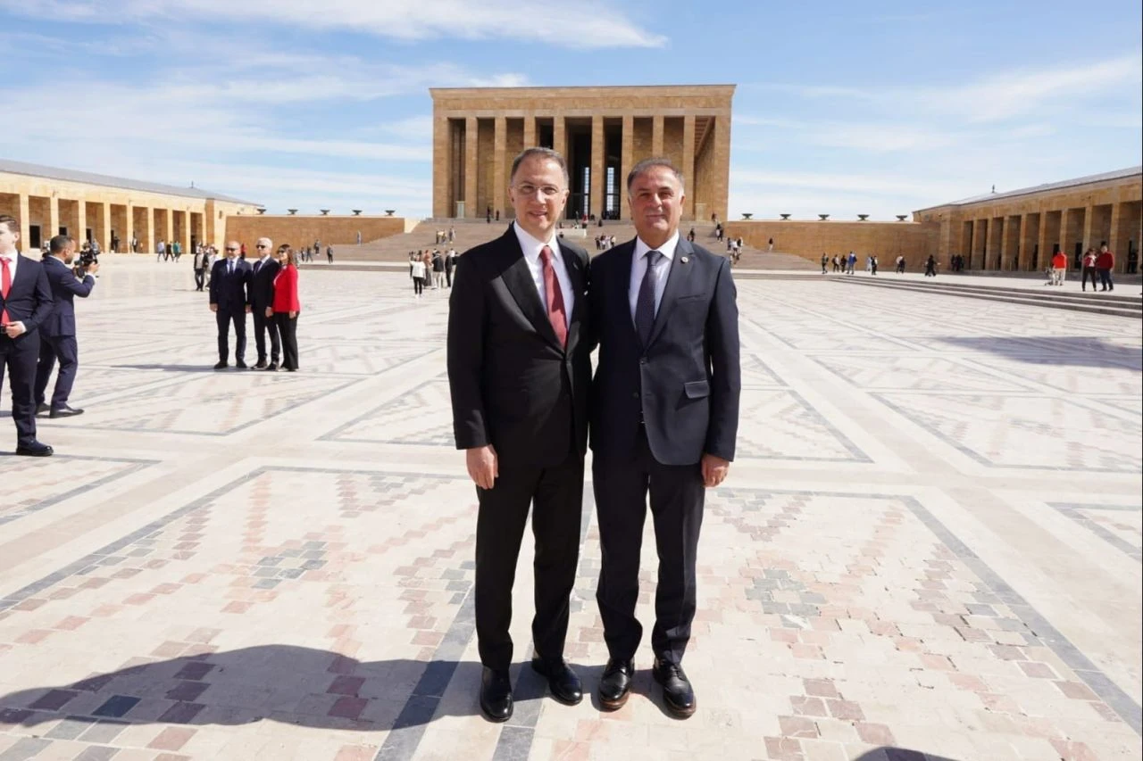 İBB Meclisi 1.Başkanvekili Nuri Aslan'ın hayatı hakkında - 1. Resim