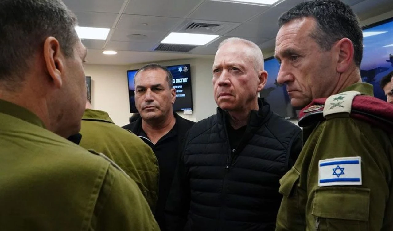 Netanyahu iki arada bir derede! İsrailli bakanlardan 'karşı saldırı' baskısı