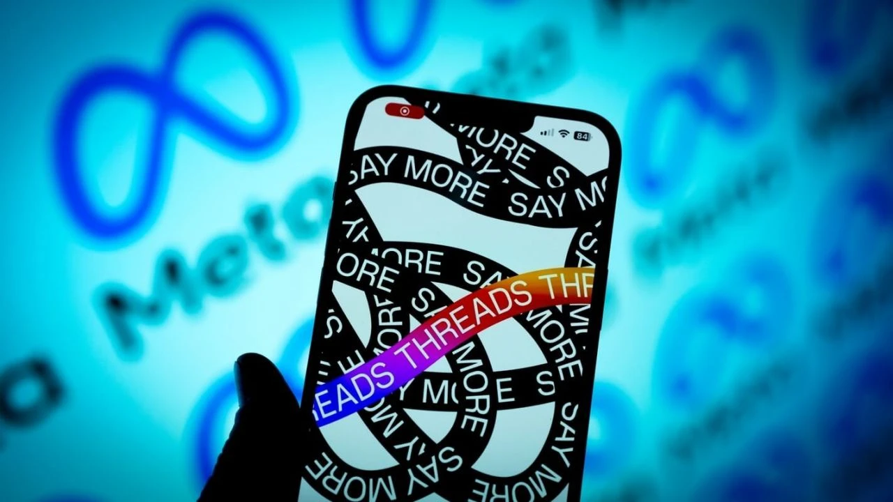 Threads silme yöntemiyle biyografiden linki, rozeti kaldırabilir veya tamamen hesabı kapatabilirsiniz