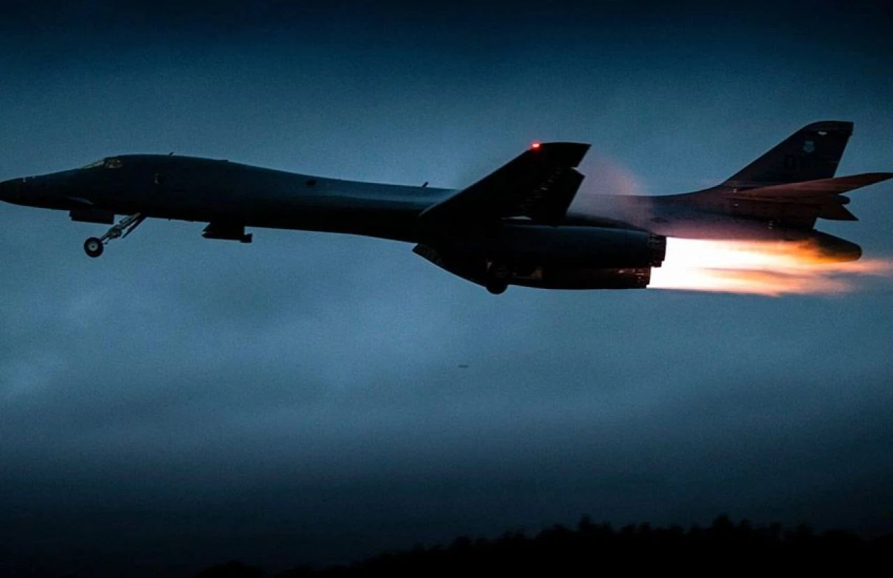 ABD bombardıman uçağı İncirlik Üssü’ne geliyor