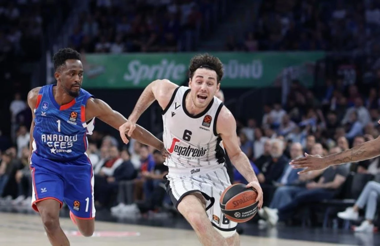 Anadolu Efes THY EuroLeague turnuvasına veda etti