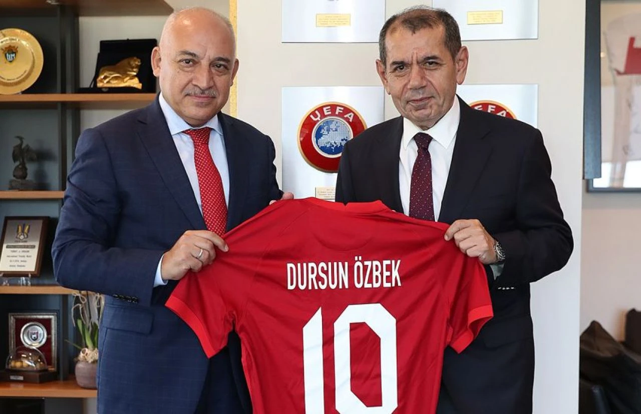 <a href="/dursun-ozbek" rel="tag" target="_blank" title="Dursun Özbek">Dursun Özbek</a> ile Mehmet Büyükekşi arasında kritik görüşme: "Seçimi erkene al" - 1. Resim