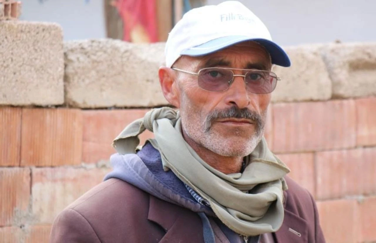 Oy vermeyen akrabalarına şiir yazmıştı! Film ve dizi teklifi yağdı - 1. Resim