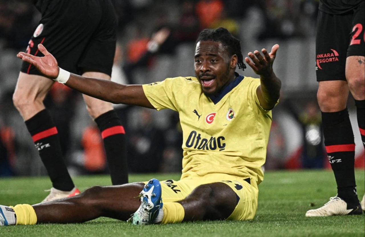 Süper Lig'de 32'nci haftanın VAR kayıtları açıklandı! İşte Fenerbahçe'nin çok konuşulan pozisyonu...  - 2. Resim