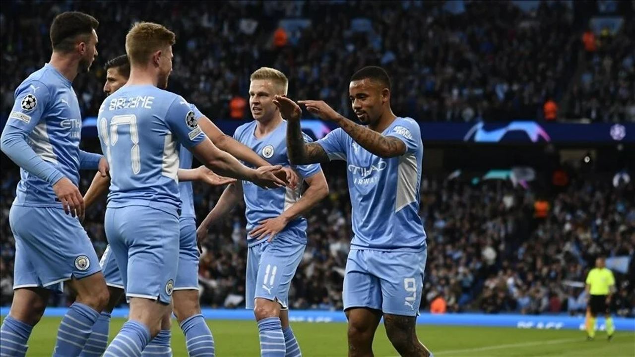 Dünya&#039;nın en iyi futbol takım Manchester City oldu