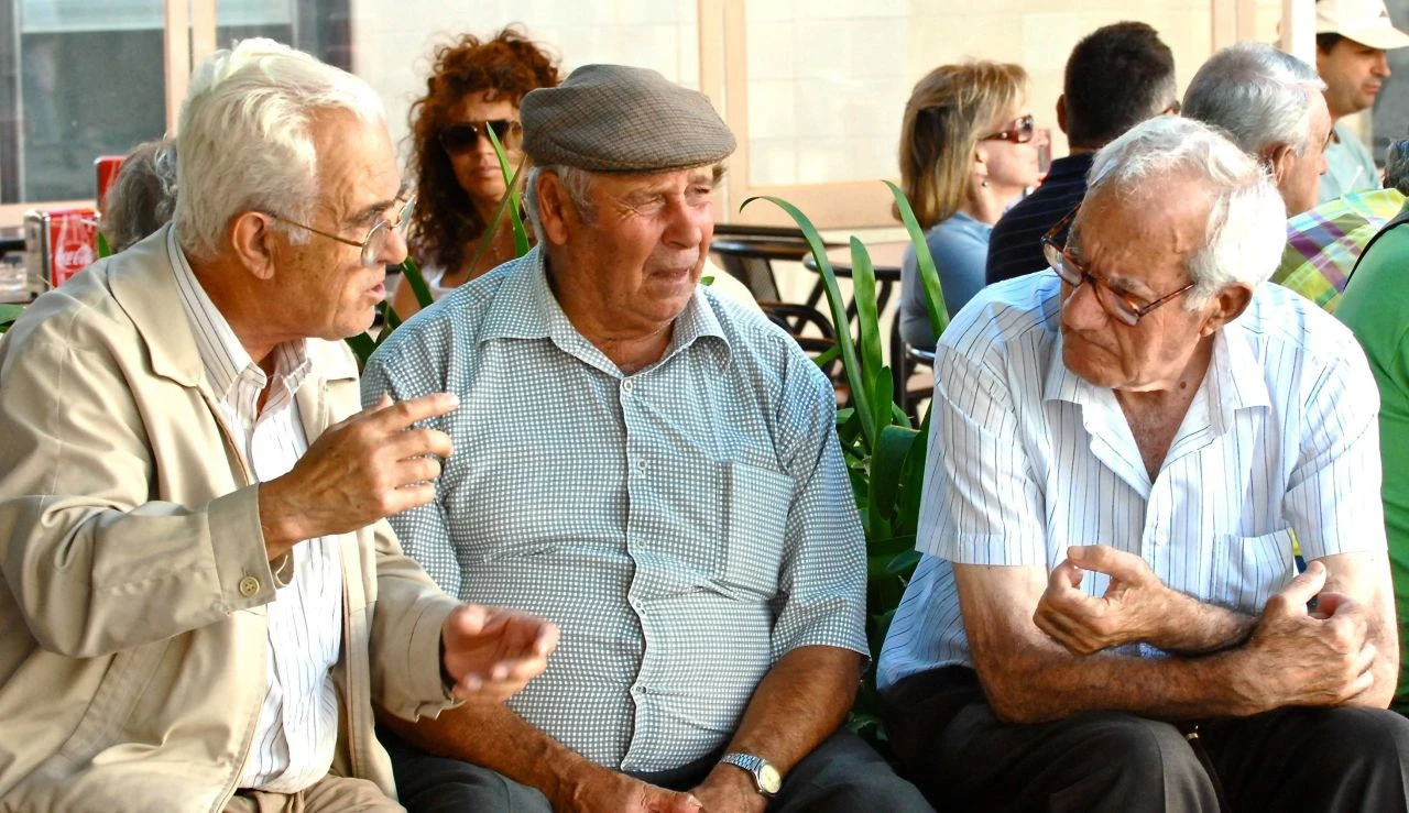 Emekli maaşlarına düzenleme geliyor, reform sinyali geldi! Kriterler sil baştan değişecek