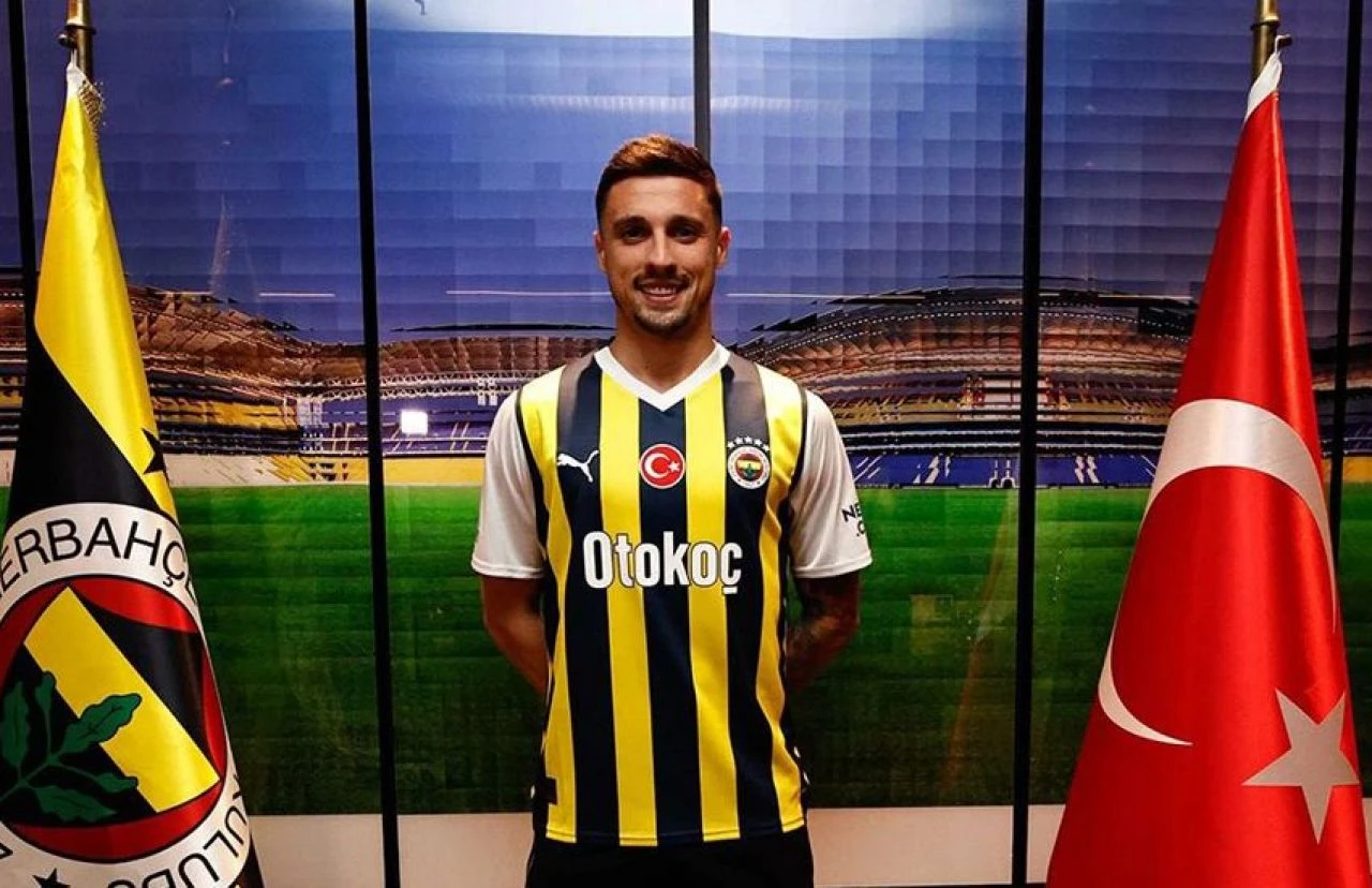 Fenerbahçe'nin Rade Krunic için ödeyeceği bonservis ortaya çıktı!