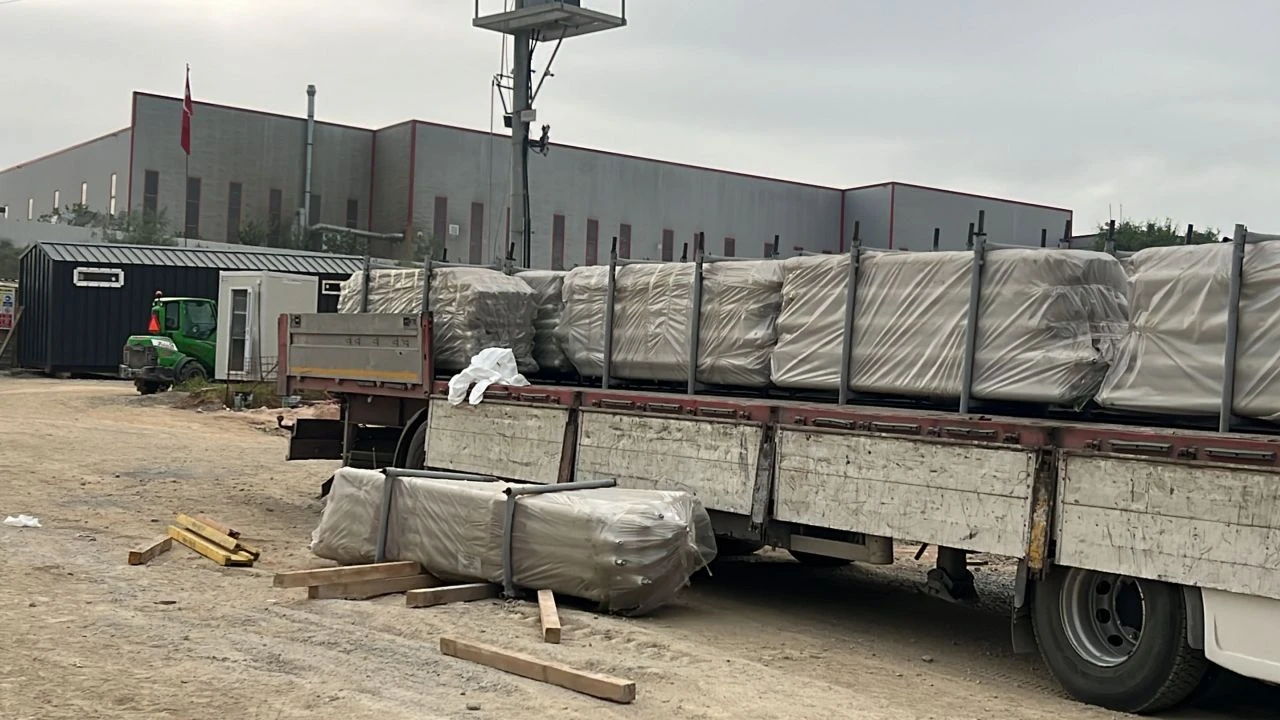 Kocaeli'nde üzücü olay! Üzerine demir düşen mühendis öldü operatör gözaltına alındı - 1. Resim