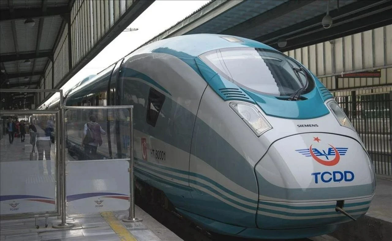 Sivas-İstanbul arası yüksek hızlı tren 4 Mayıs'ta seferlere başlayacak