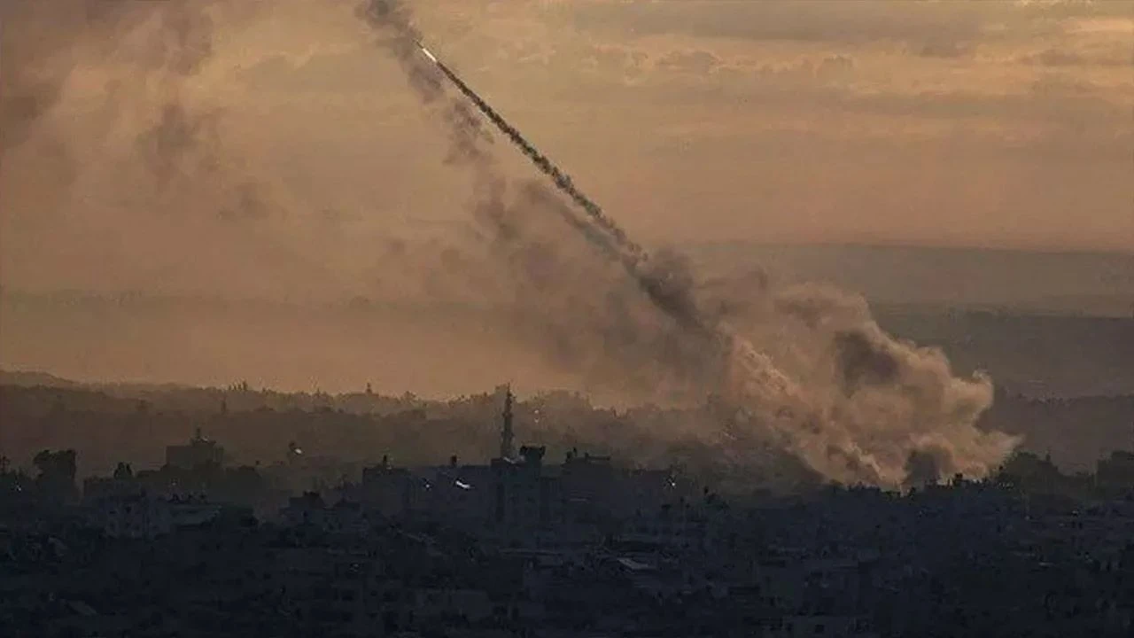 Son dakika! İsrail medyası İran'a olası operasyonların ertelendiğini duyurdu - 1. Resim