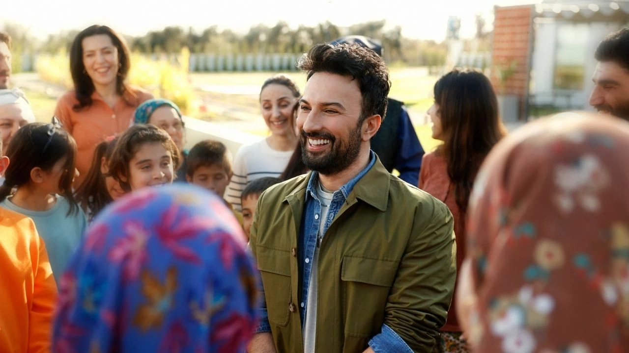 Tarkan, yeniden kamera karşısında! Çekimlerde yoğun ilgiyle karşılaştı - 1. Resim