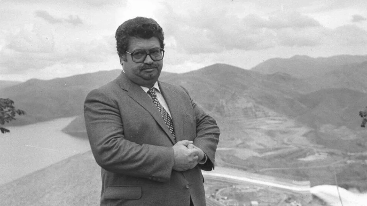 Türkiye'deki büyük değişimlere imza attı! Turgut Özal'ın ölümünün üzerinden 31 yıl geçti