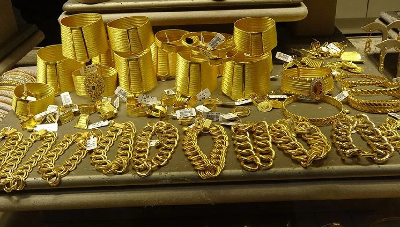 Son dakika altın fiyatları! İşte 18 Nisan 2024 gram altın, çeyrek altın fiyatları... - 2. Resim