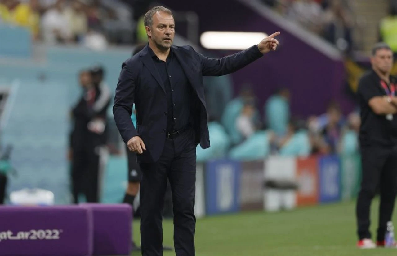 Beşiktaş için sürpriz iddia: "Dünyaca ünlü hocayla görüşülecek"