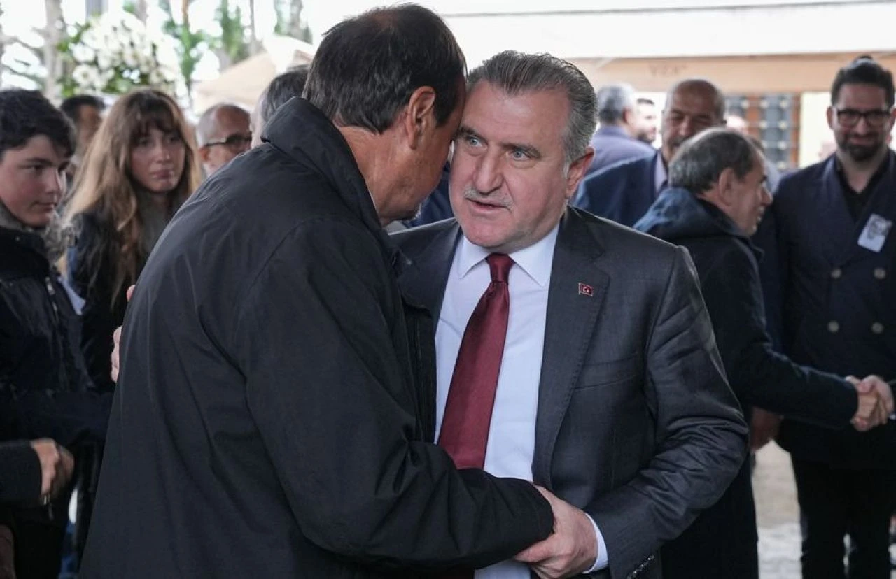 Ergin Ataman'ın babası İbrahim Nuray Ataman, son yolculuğuna uğurlandı - 2. Resim