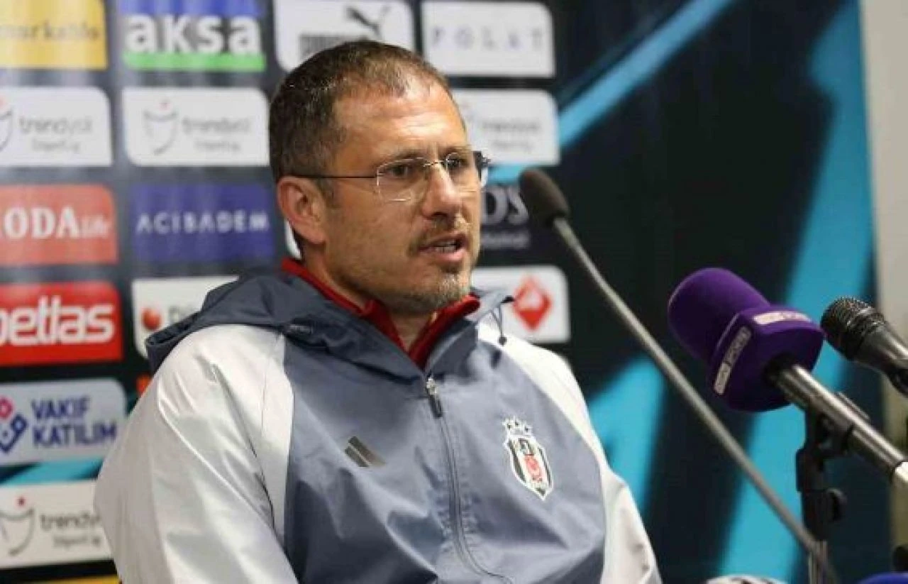 Eski milli futbolcu Serdar Topraktepe'nin oynadığı takımlar