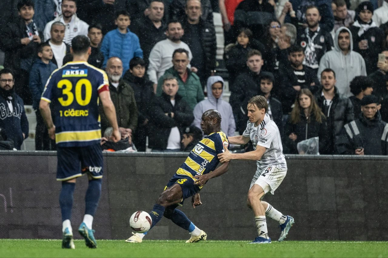 Fernando Santos gitti! Beşiktaş 5 maç sonra kazandı - 1. Resim