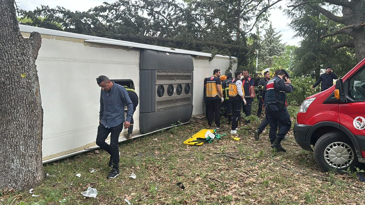 Kırklareli'nde feci kaza! Yolcu otobüsü devrildi: Yaralılar var