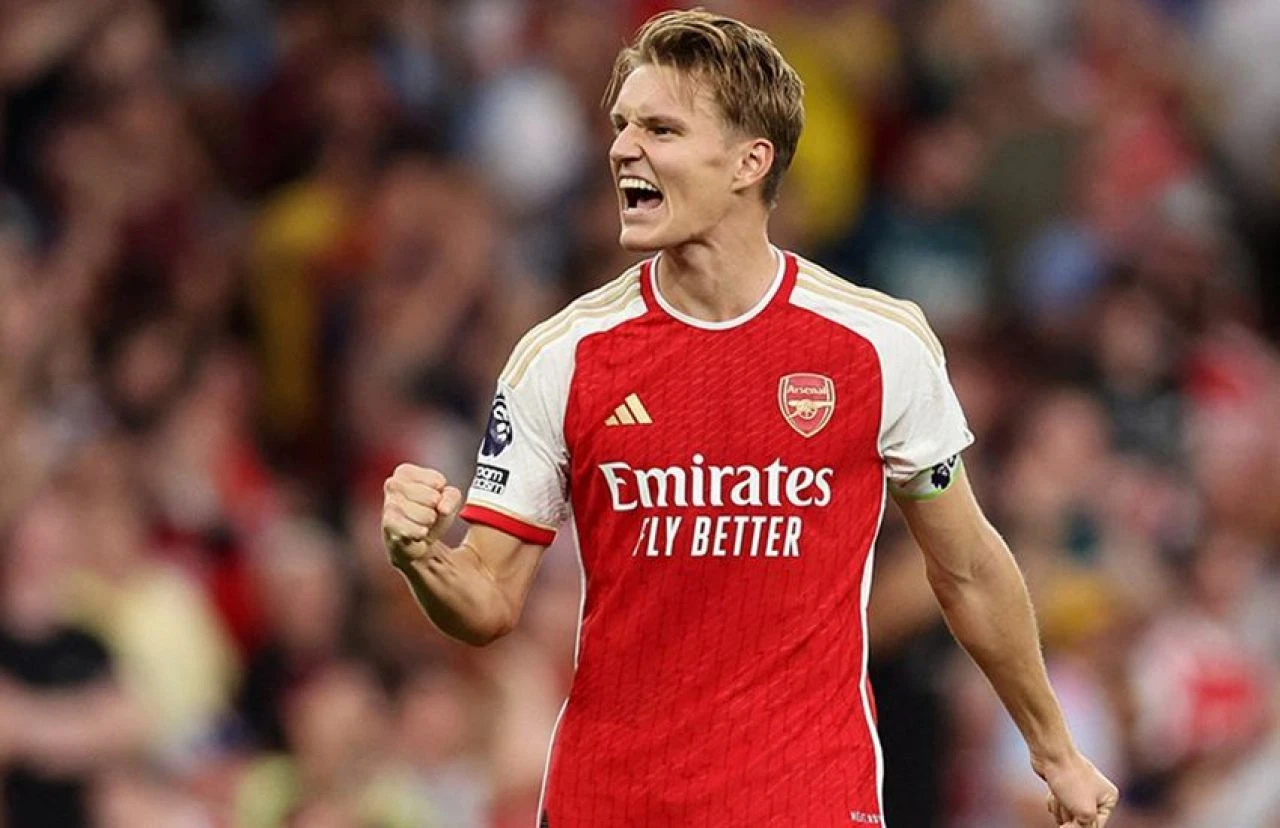 Mesut Özil'den Arda Güler'e Odegaard örneği