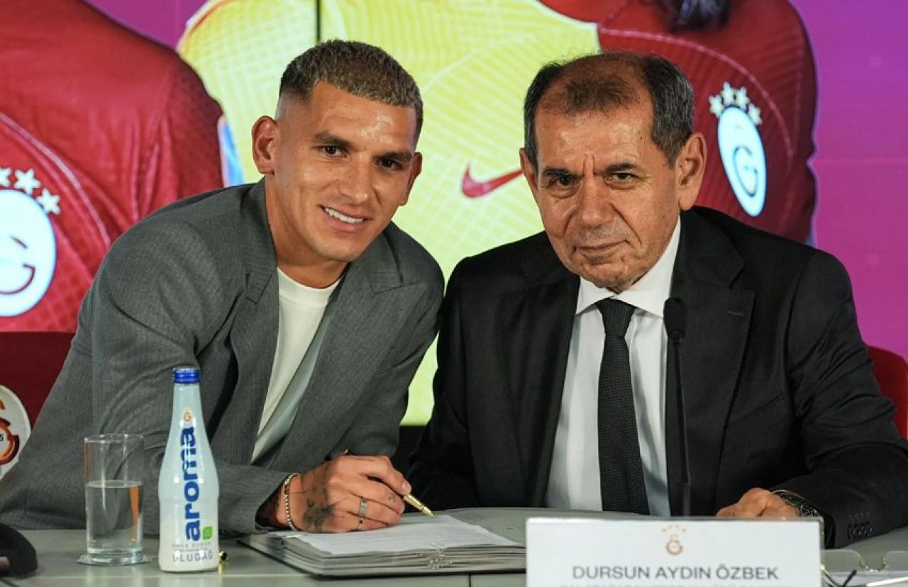 Son dakika! Galatasaray'da toplu imza töreni: 5 yıldızla sözleşme uzatıldı