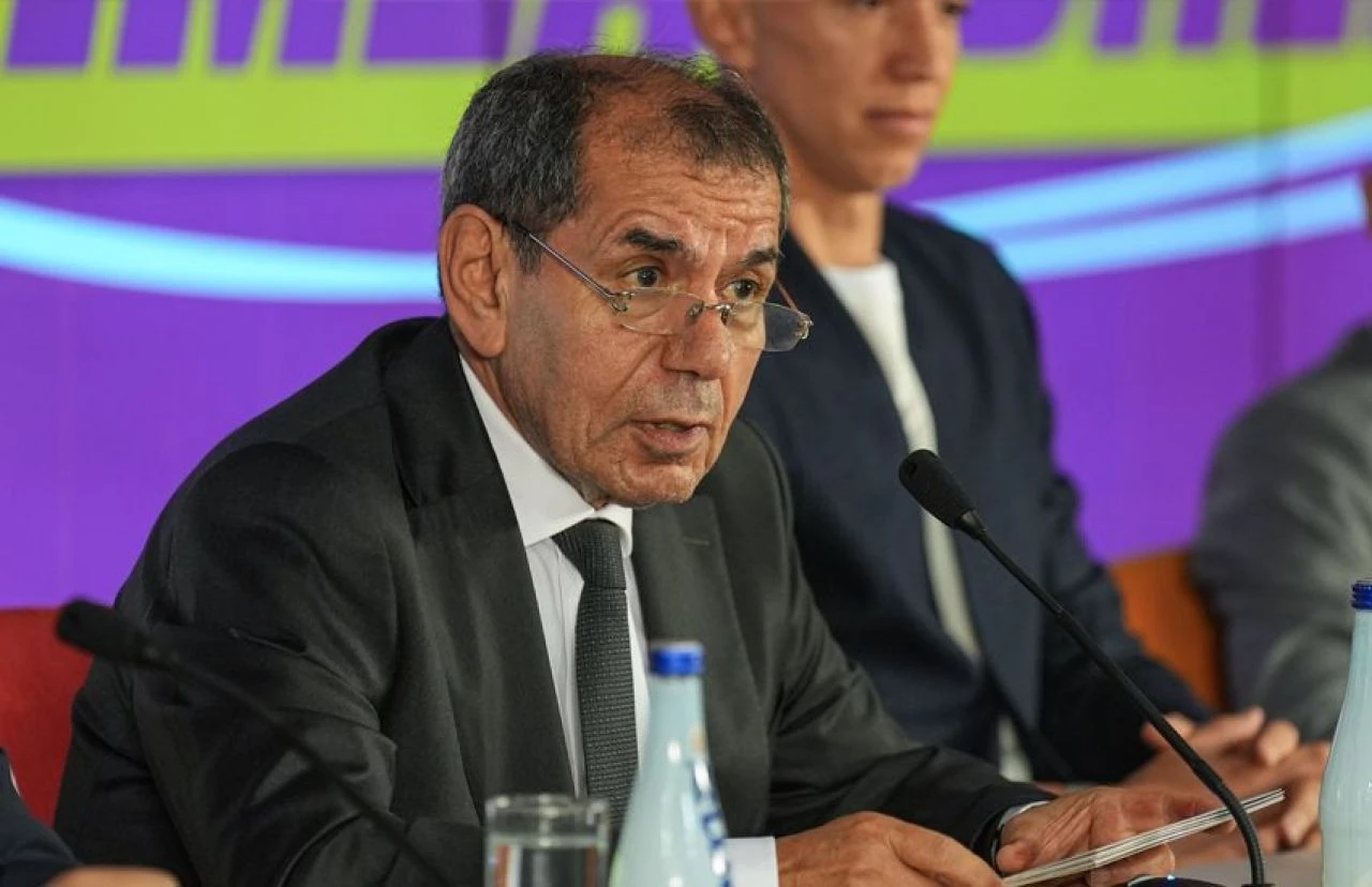 Son dakika! Galatasaray'da toplu imza töreni: 5 yıldızla sözleşme uzatıldı