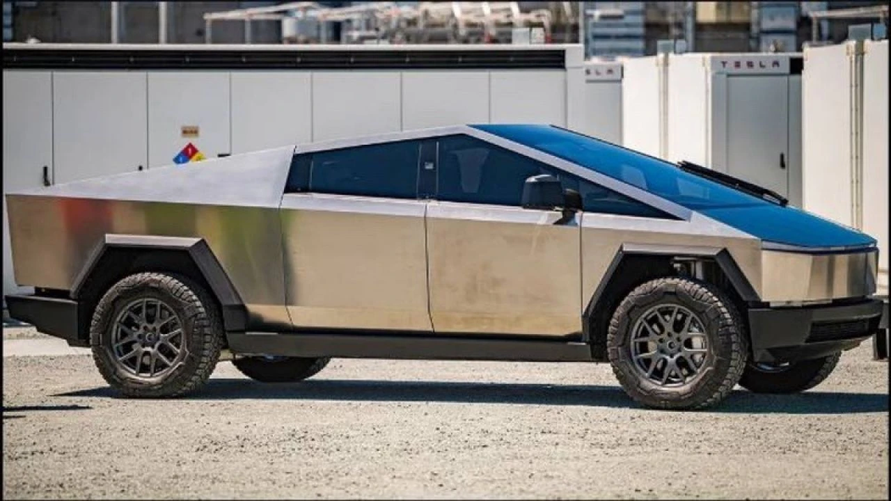 Tesla'da Cybertruck krizi! Teslimat durdu, tüm araçlar geri çağrıldı - 1. Resim