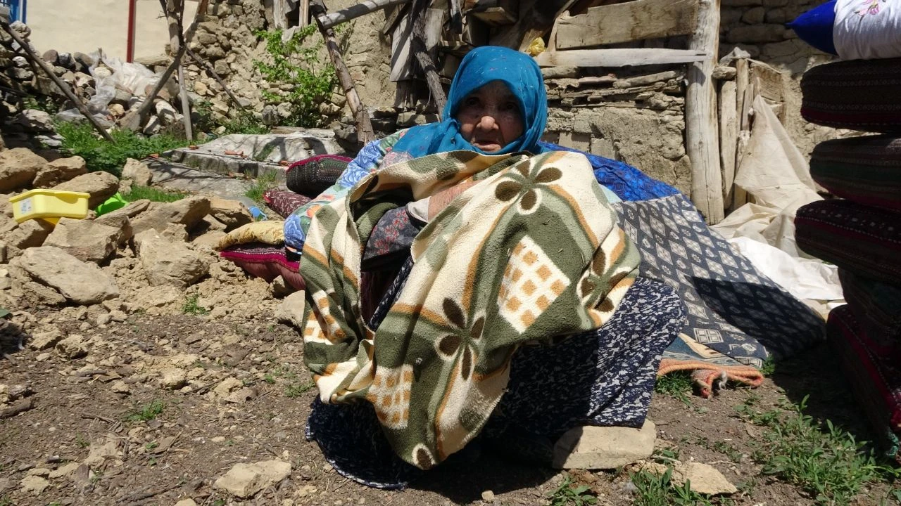 Yozgat’ta depremin korkunç izleri! - 2. Resim