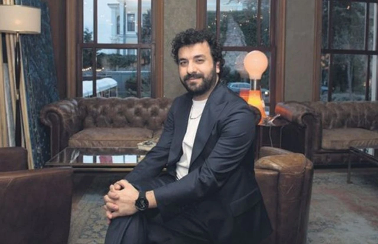 Acil ameliyata alınan Hasan Can Kaya sevenlerini korkuttu