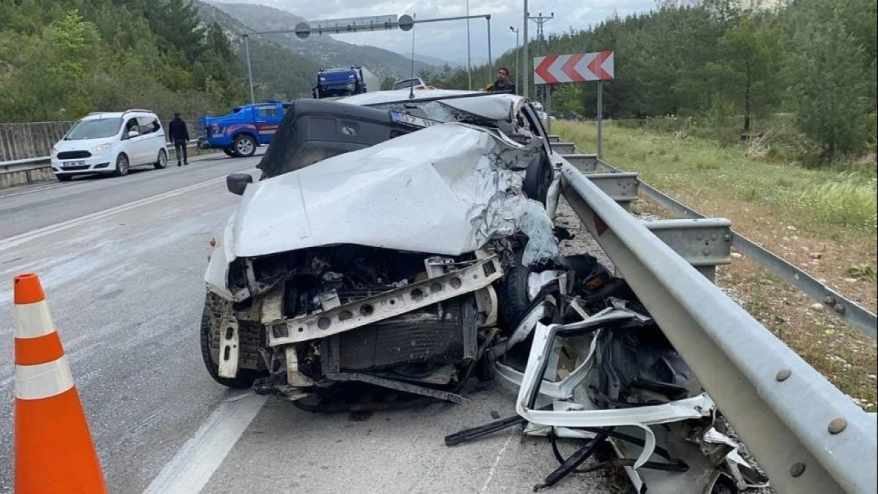 Burdur'da kafa kafaya facia! Ölü ve yaralılar var - 2. Resim