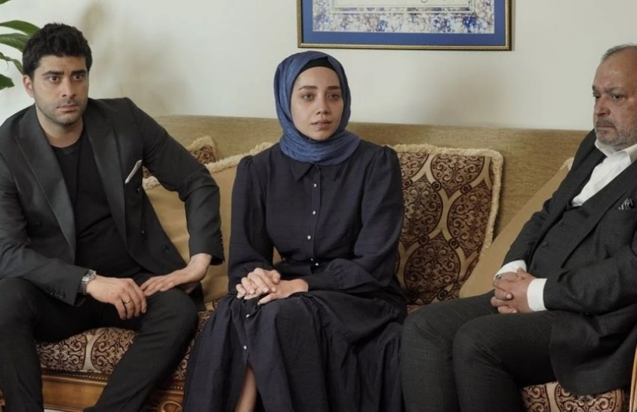 Kızılcık Şerbeti'ndeki çekim hatası gözden kaçmadı