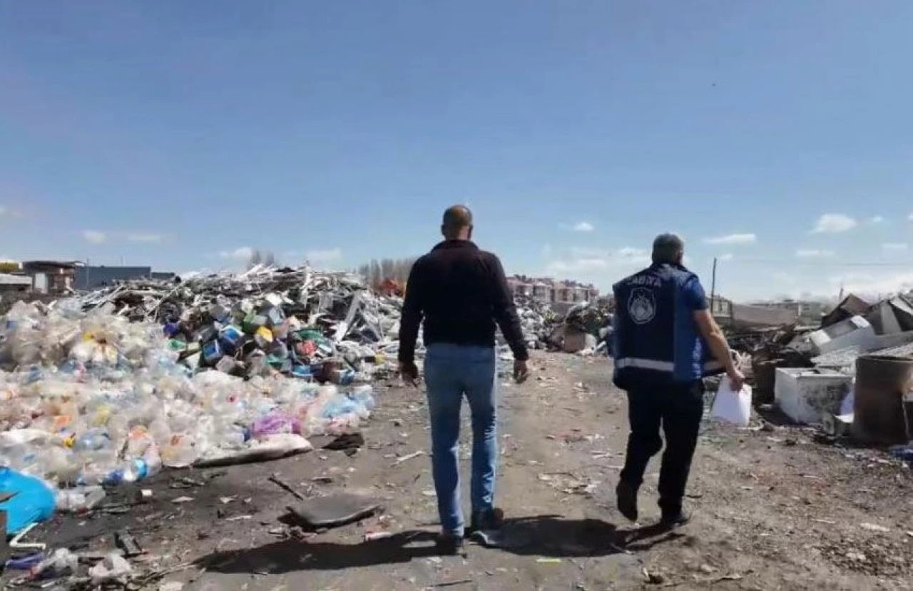 Patnos Belediyesi'nde skandal iddia: DEM Parti döneminde araçlar parçalanıp hurdacılara satılmış! - 2. Resim